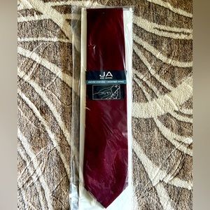 JA tie made out of microfiber